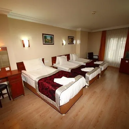 Kafkas Hotel Istanboel