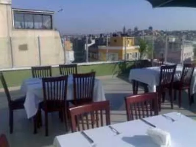 Kafkas Hotel Istanboel