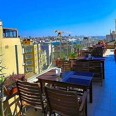 Hotel Kafkas 3*