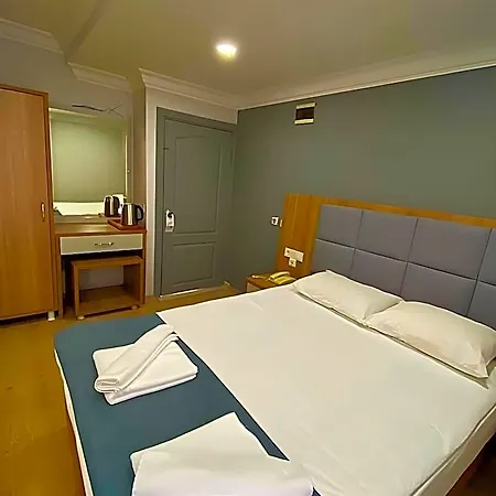 Hotel Kafkas 3*