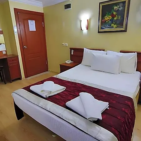 Hotel Kafkas 3*